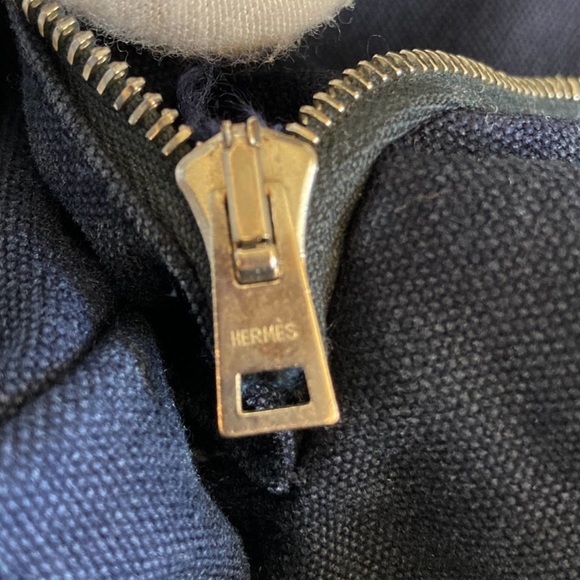 HERMES Distressed Navy Striped
Fourre Tout PM Tote Bag Set of 2 - Picture 11 of 16